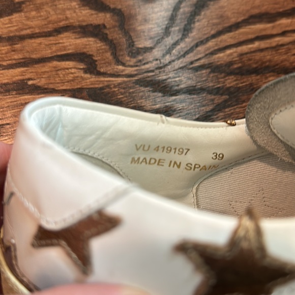 YSL Designer Sneakers, Gold Star Appliqué Court White Sneakers, Size 39 (75) - Picture 14 of 16